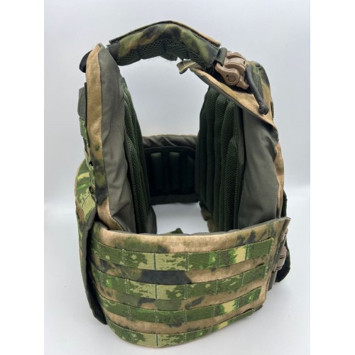 Бронежилет ЗАЩИТНИК в Ангарске с кевларовым баллистическим пакетом C2, капами и бронеплитами Бр5